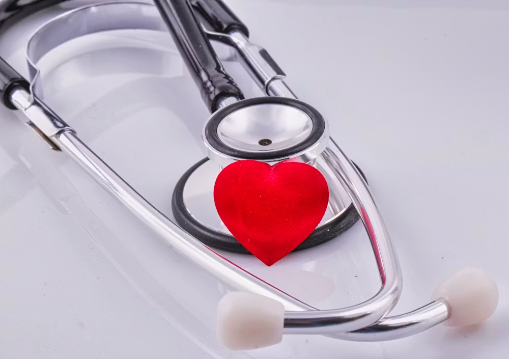 Cardiologist reviewing heart scan